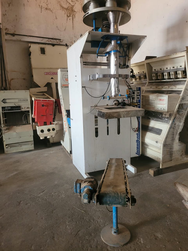 Empacotadora marca Indumaq DE-5000 para açúcar