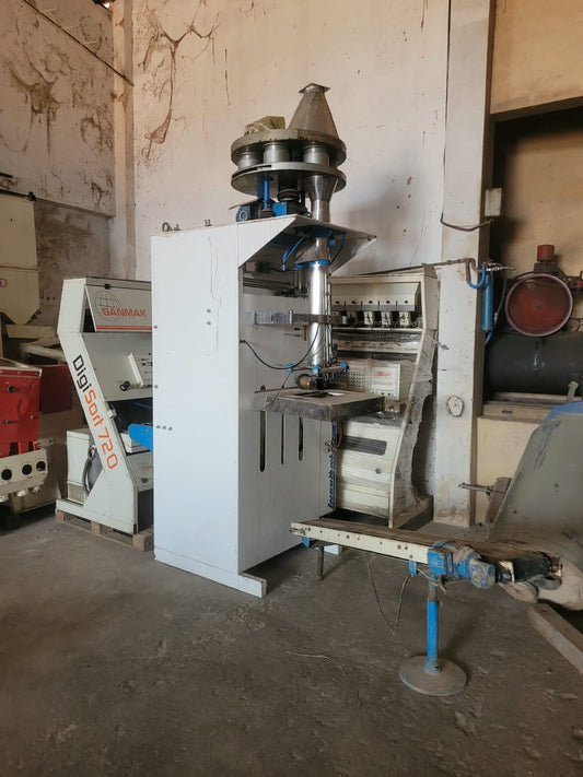 Empacotadora marca Indumaq DE-5000 para açúcar